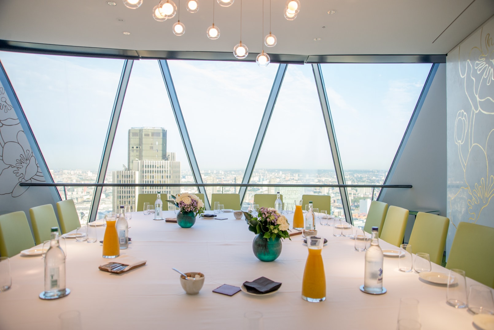 meeting london breakfast