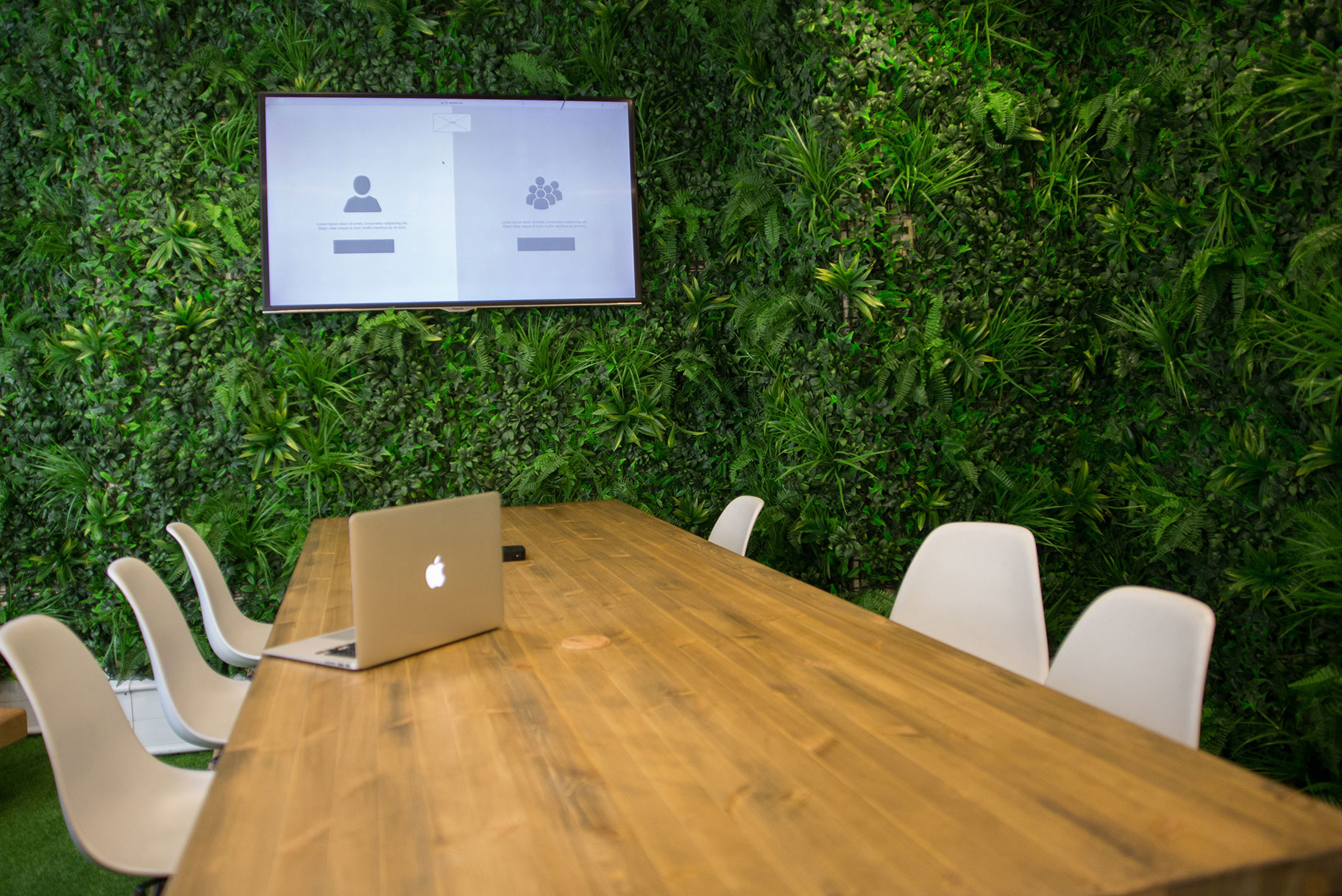 Never Stop Testing pic1 Meeting office screen